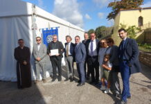 Dal Rotary onorificenza al vescovo d’Ischia Carlo Villano