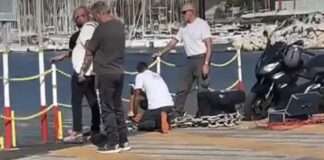 Pontone chiuso dopo l’urto del traghetto: stop agli ormeggi a Pozzuoli, rischio disagi per Ischia e Procida